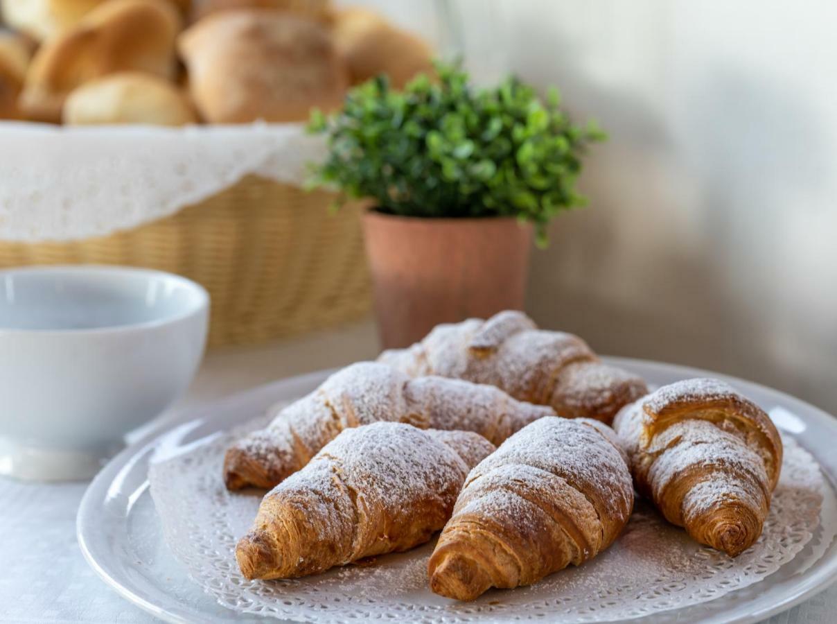 Borgo Blu Poggio Aparthotel Lazise Eksteriør bilde